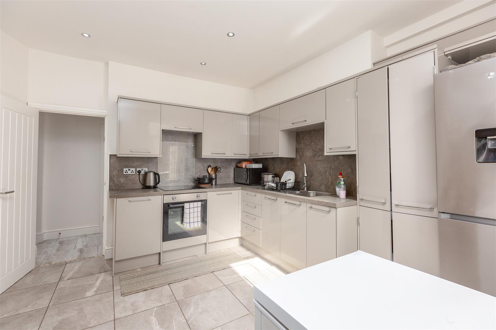 Cecil Street, Manselton, Swansea, SA5 8QJ